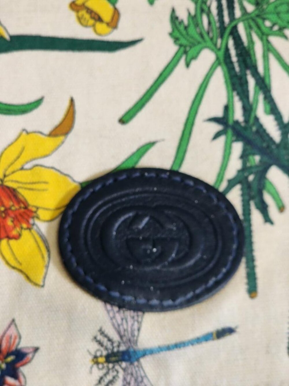 Authentic Vintage Gucci Flora Handbag - Picture 5 of 17